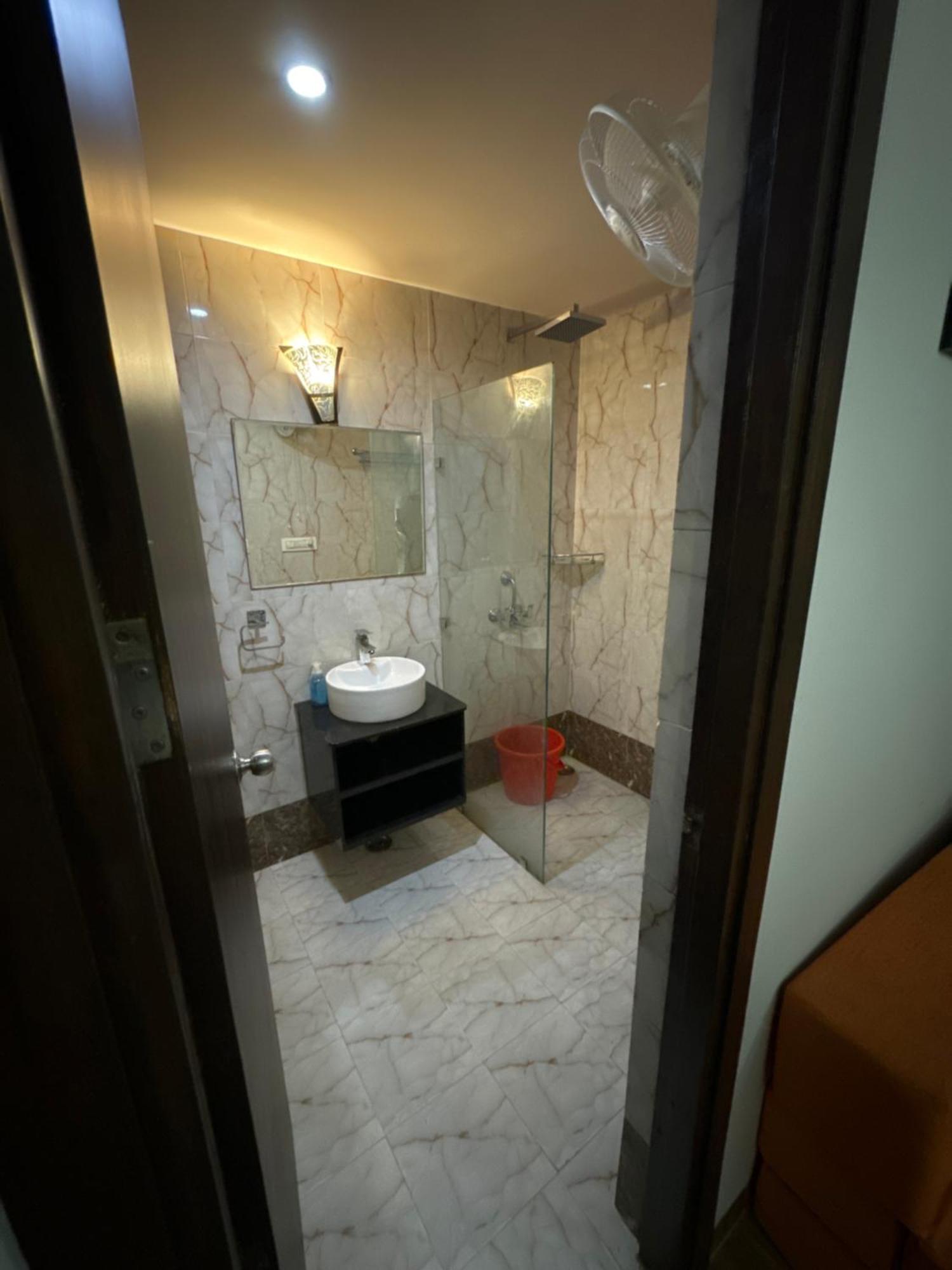 Pearl Suites At Omex Entrenity Vrindavan Exterior photo